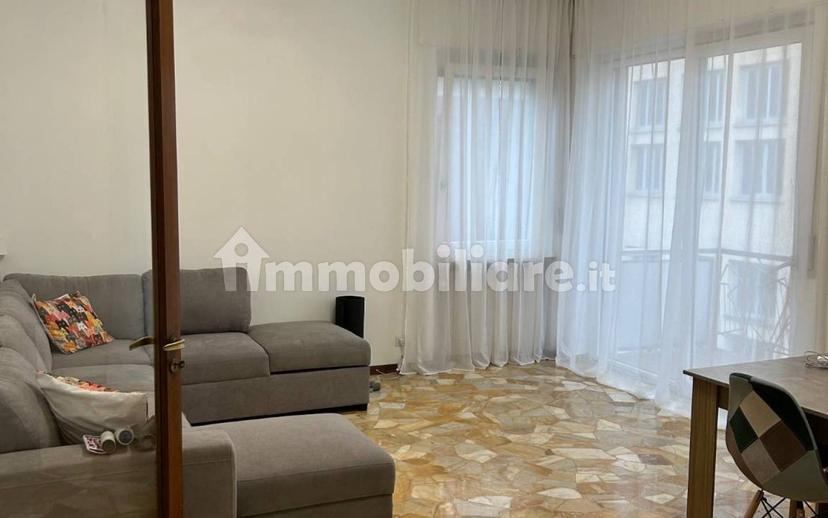Stanza singola via Pietro Custodi 9, Novara — foto 7 di 11