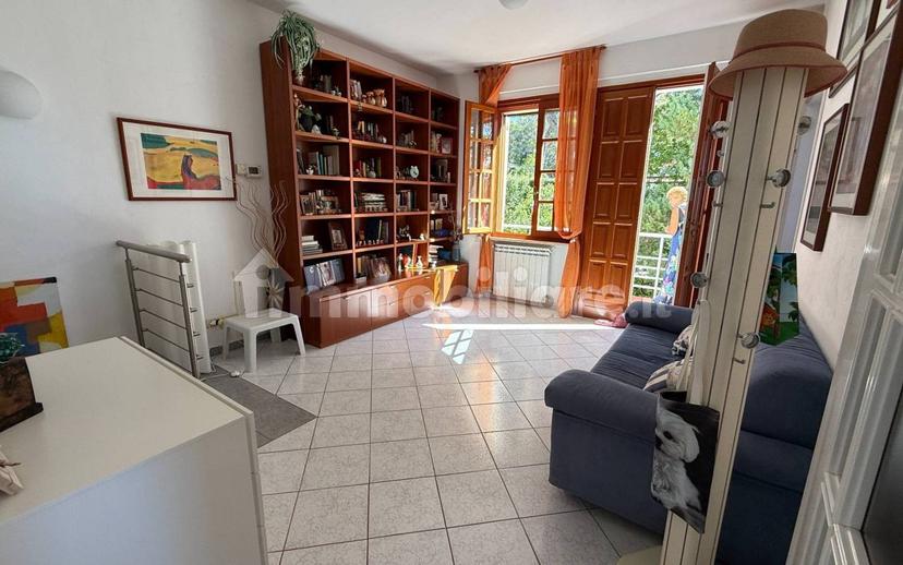 Villa unifamiliare via dei Ginepri, Quercianella, Livorno — foto 2 di 36