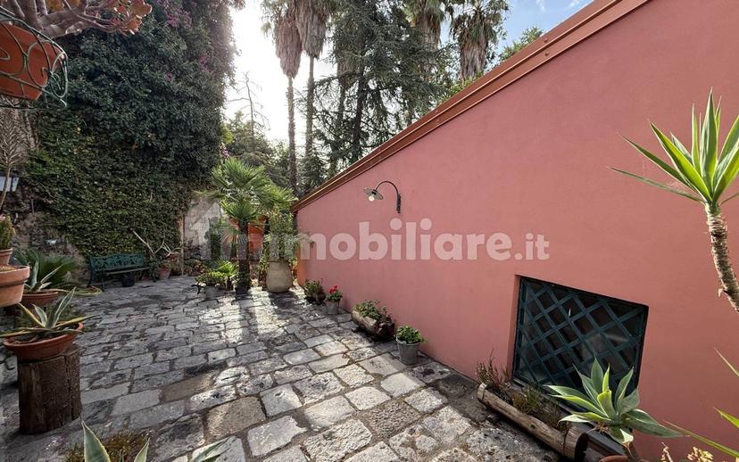 Rustico via Proietti 16, Trecastagni — foto 9 di 35