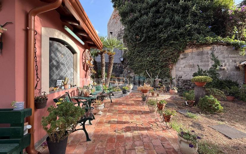 Rustico via Proietti 16, Trecastagni — foto 24 di 35