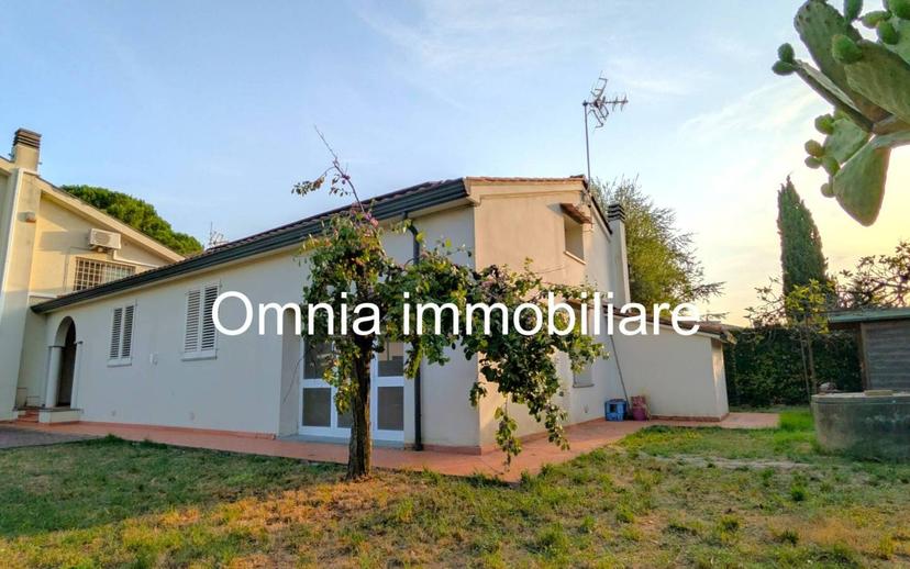 Villa unifamiliare via Bologna, Oltrera, Pontedera