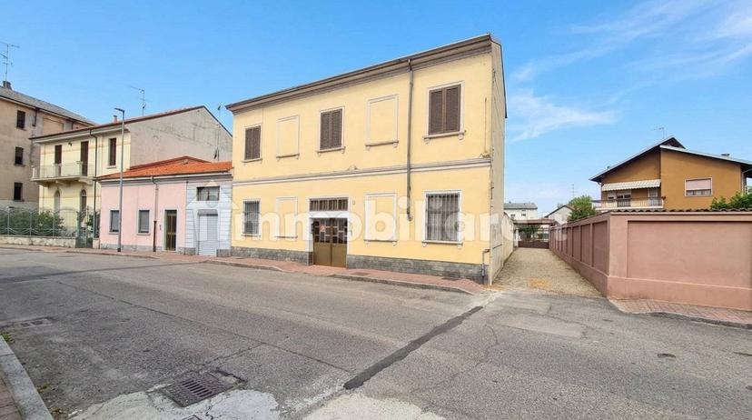 Villa unifamiliare via Vicenza 5, Isola - Bennet - Belvedere, Vercelli — foto 14 di 38
