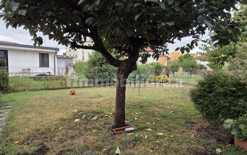Villa unifamiliare via Vicenza 5, Isola - Bennet - Belvedere, Vercelli — foto 34 di 38