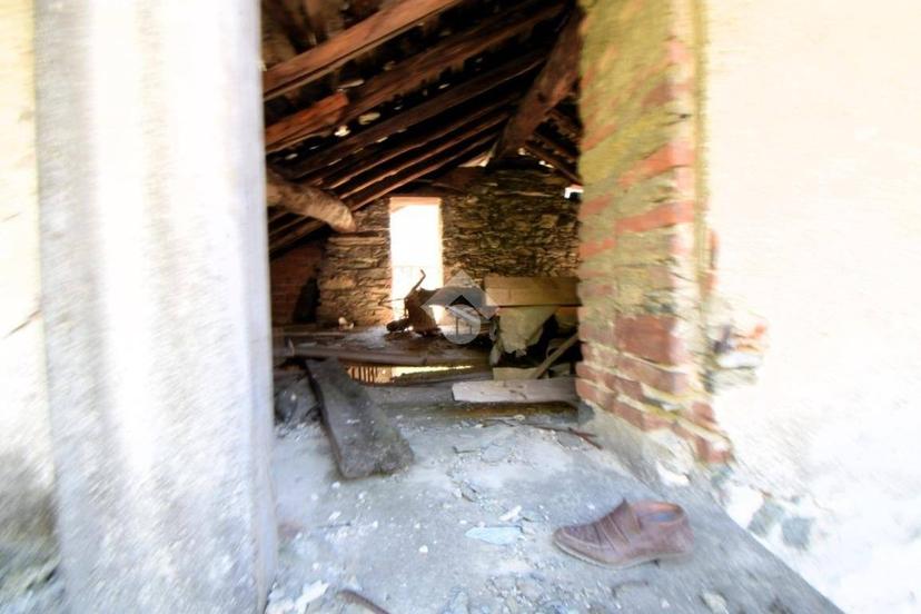 Rustico Località Perral, Montjovet — foto 7 di 17