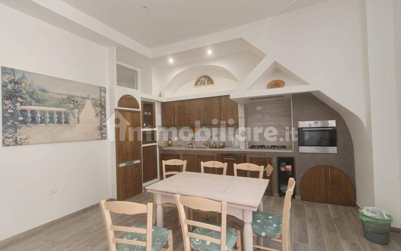 Trilocale Costa Masciarelli 41, Villa Comunale, L'Aquila — foto 14 di 22