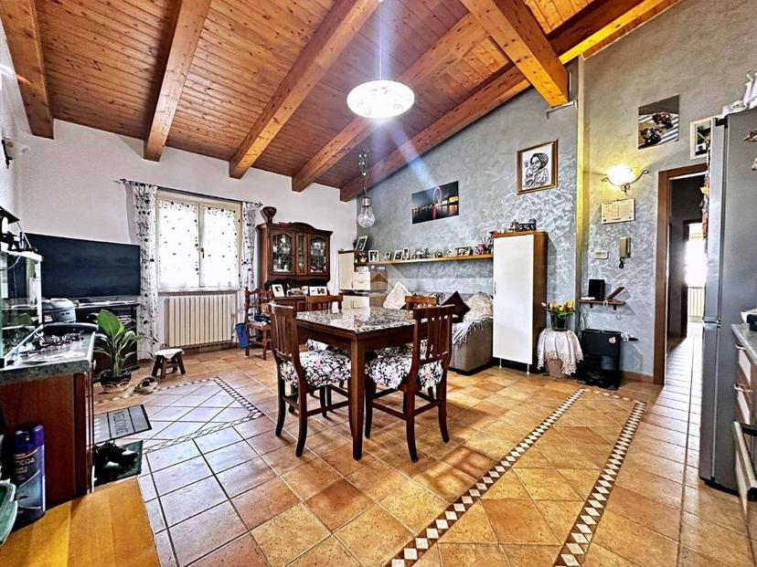 Trilocale via roma, Centro, Tavullia — foto 2 di 35