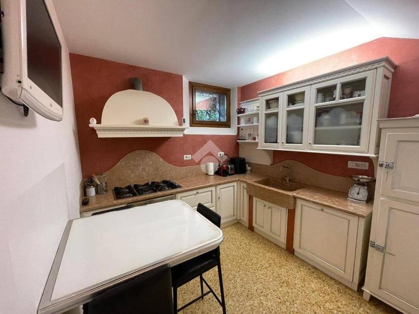 Quadrilocale via risorgimento 26, Tezze, Tezze sul Brenta