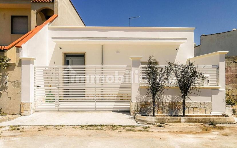 Villa unifamiliare via Vomano 34, Porto Cesareo — foto 4 di 33