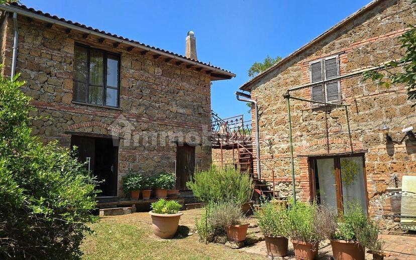 Casale Località San Giorgio 4, Proceno — foto 6 di 59
