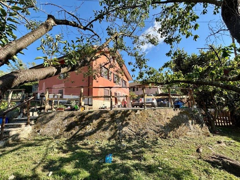 Villa unifamiliare via Bachelet 12, Sant'Olcese — foto 2 di 44
