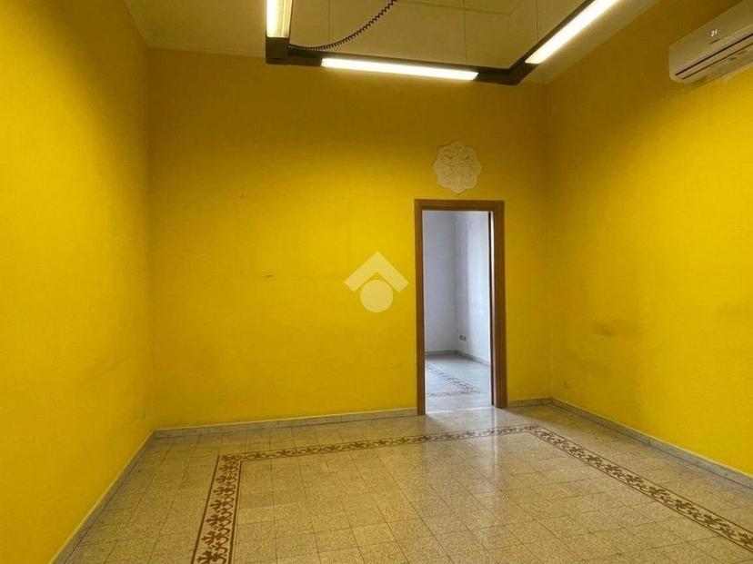 Bilocale via Delle Puglie 53, Centro Storico, Benevento — foto 2 di 13