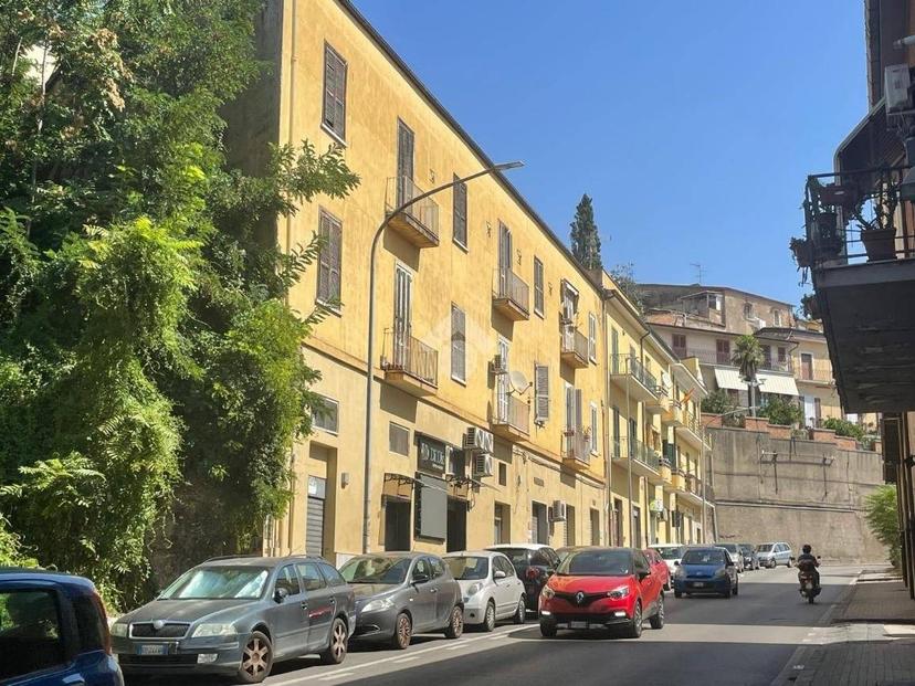 Bilocale via Delle Puglie 53, Centro Storico, Benevento — foto 7 di 13