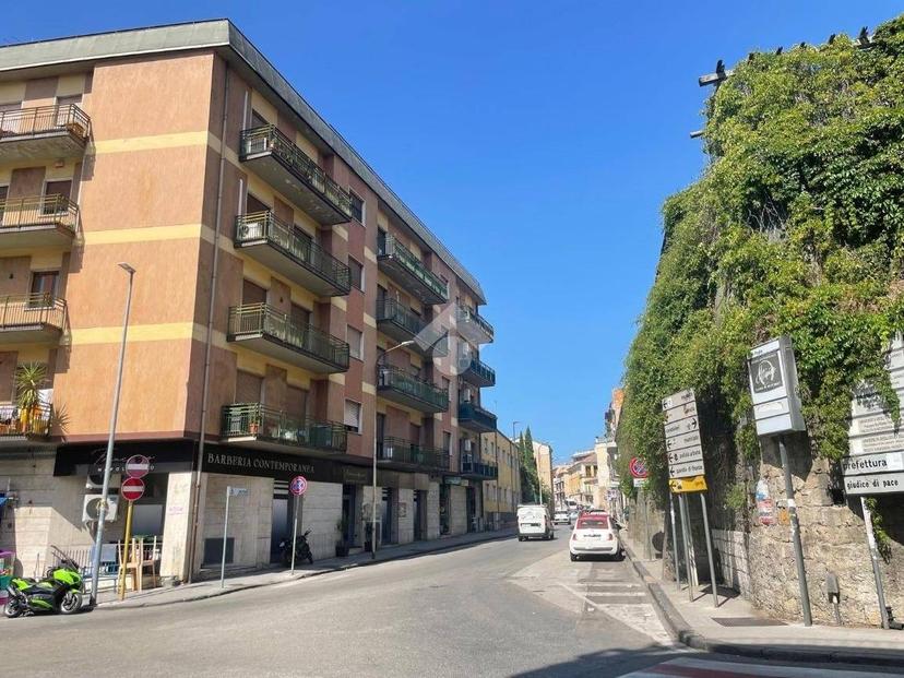 Bilocale via Delle Puglie 53, Centro Storico, Benevento — foto 9 di 13