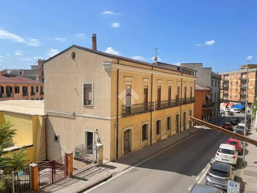 Bilocale via Delle Puglie 53, Centro Storico, Benevento — foto 6 di 13