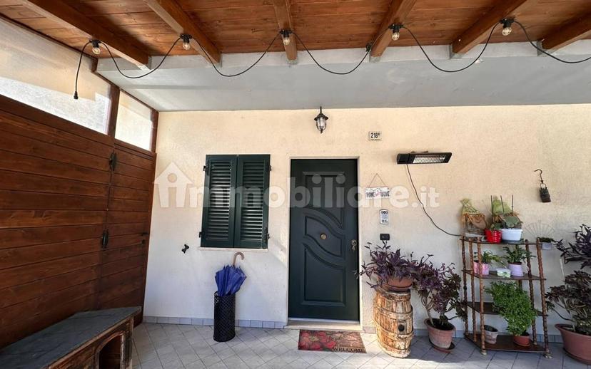Villa bifamiliare Strada Fabrianese 218/B, Pianello, Perugia — foto 6 di 27