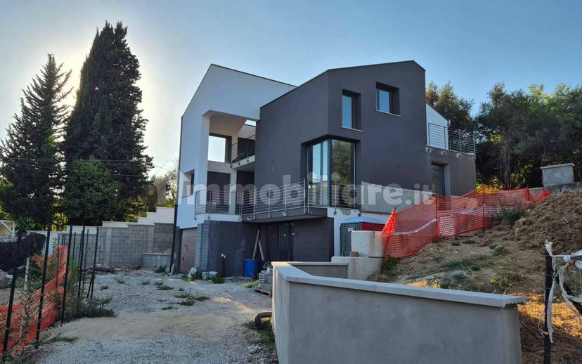 Villa unifamiliare via Alcide De Gasperi 54, Montesilvano Colle, Montesilvano — foto 14 di 47