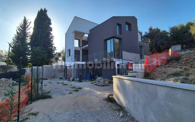 Villa unifamiliare via Alcide De Gasperi 54, Montesilvano Colle, Montesilvano — foto 17 di 47