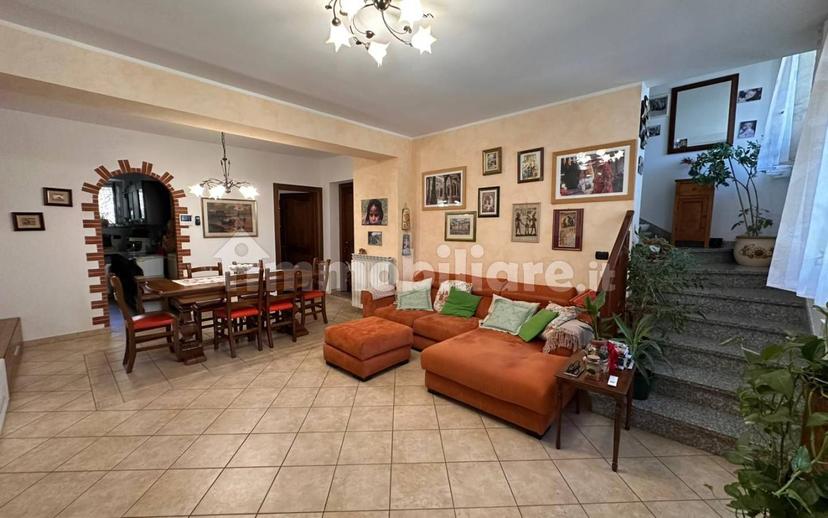 Villa bifamiliare Strada Fabrianese 220, Pianello, Perugia — foto 3 di 36