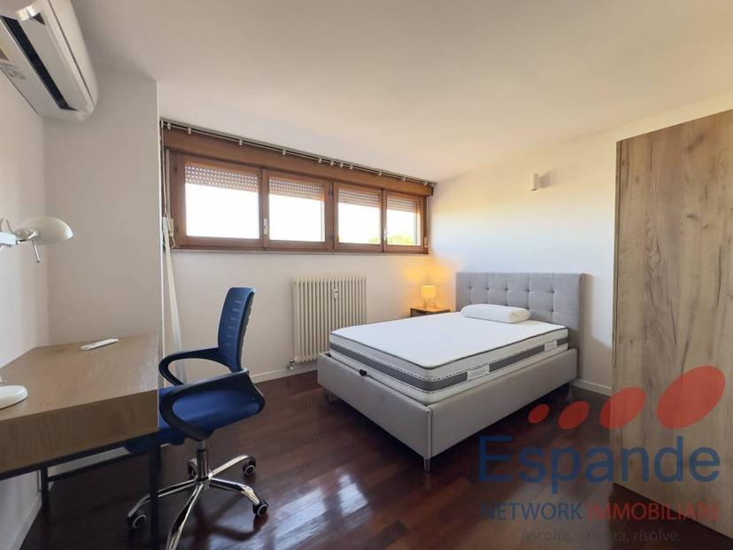Stanza in affitto in appartamento via Dell'Unità d'Italia 6, Forlì — foto 4 di 23