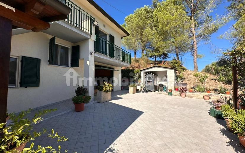 Villa bifamiliare Strada Fabrianese 220, Pianello, Perugia — foto 4 di 36