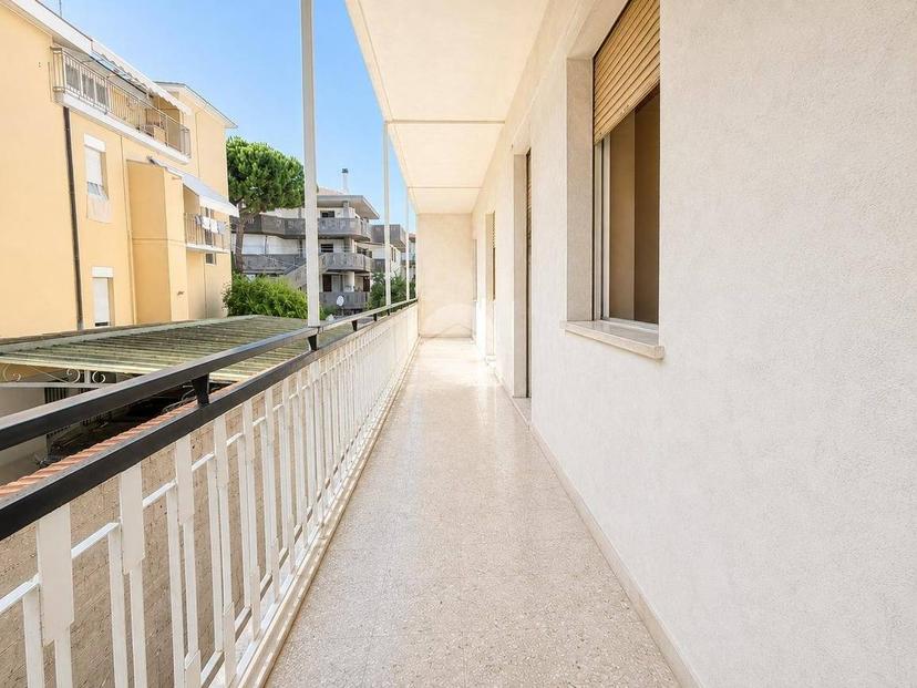 Trilocale via Molise 8, Centro, Roseto degli Abruzzi — foto 3 di 11