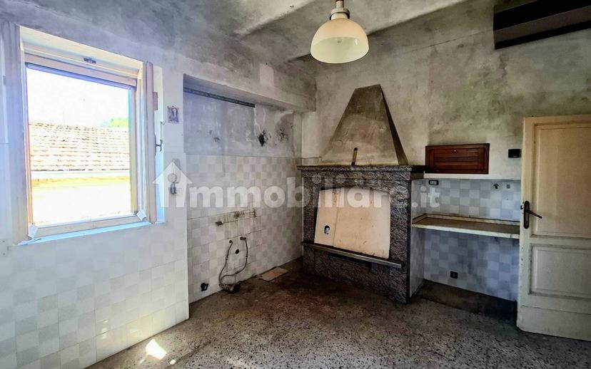 Casa colonica via Antonio Gramsci-Castiglione, Castiglione Della Valle, Marsciano — foto 8 di 33