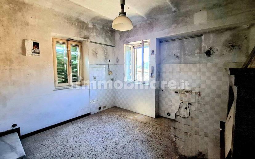 Casa colonica via Antonio Gramsci-Castiglione, Castiglione Della Valle, Marsciano — foto 27 di 33