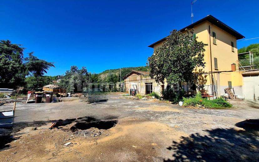 Casa colonica via Antonio Gramsci-Castiglione, Castiglione Della Valle, Marsciano — foto 17 di 33