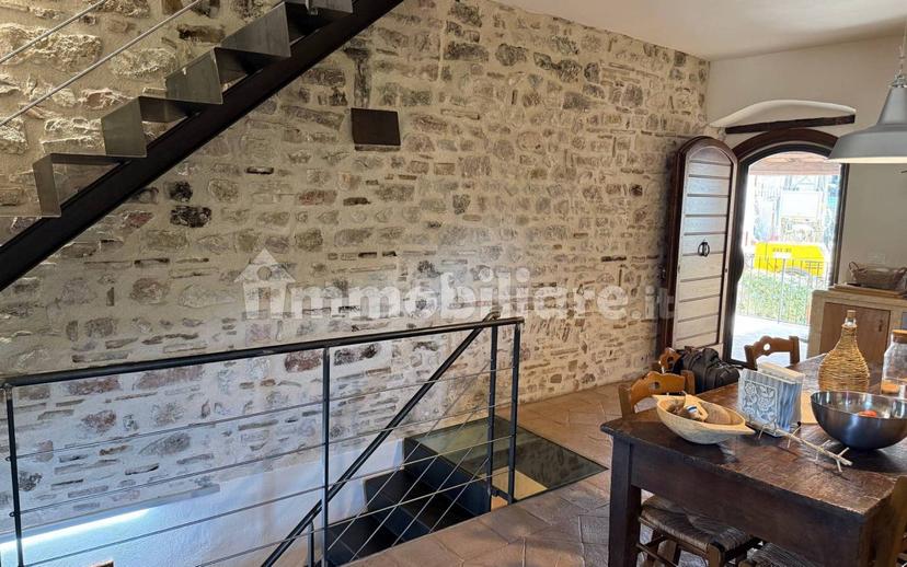 Terratetto unifamiliare 160 m², ottimo stato, Centro, Scheggino — foto 22 di 39
