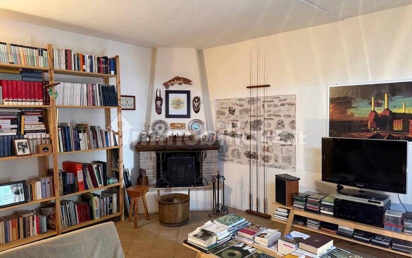 Terratetto unifamiliare 160 m², ottimo stato, Centro, Scheggino — foto 30 di 39