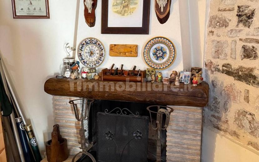 Terratetto unifamiliare 160 m², ottimo stato, Centro, Scheggino — foto 27 di 39