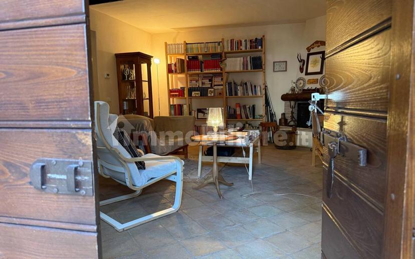 Terratetto unifamiliare 160 m², ottimo stato, Centro, Scheggino — foto 4 di 39