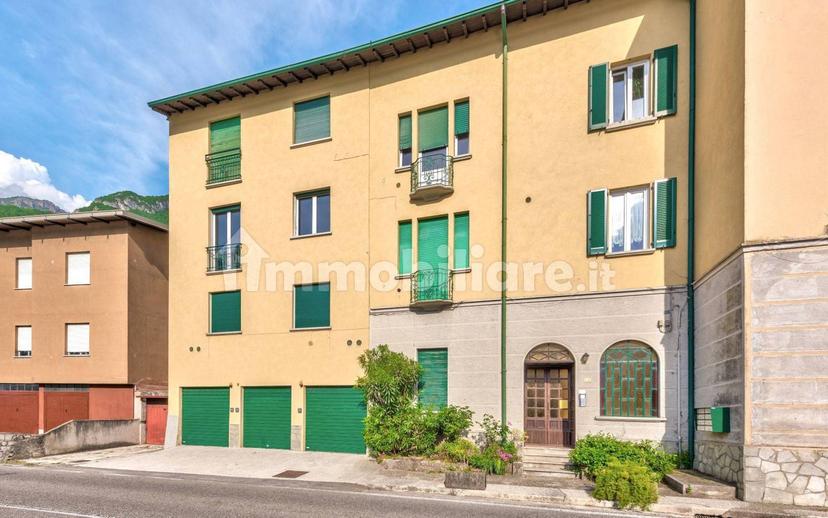 Trilocale via Statale 146, Centro, Mandello del Lario — foto 4 di 19