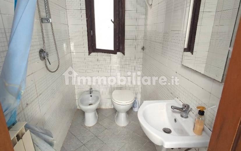 Bilocale via Ammiraglio Burzagli, Città, Montevarchi — foto 2 di 8