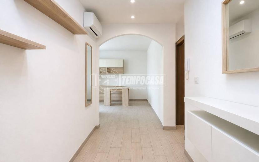Trilocale ottimo stato, secondo piano, Centro, Trecate — foto 3 di 30