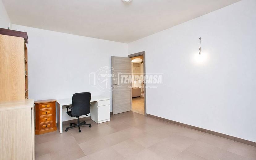 Trilocale ottimo stato, secondo piano, Centro, Trecate — foto 22 di 30