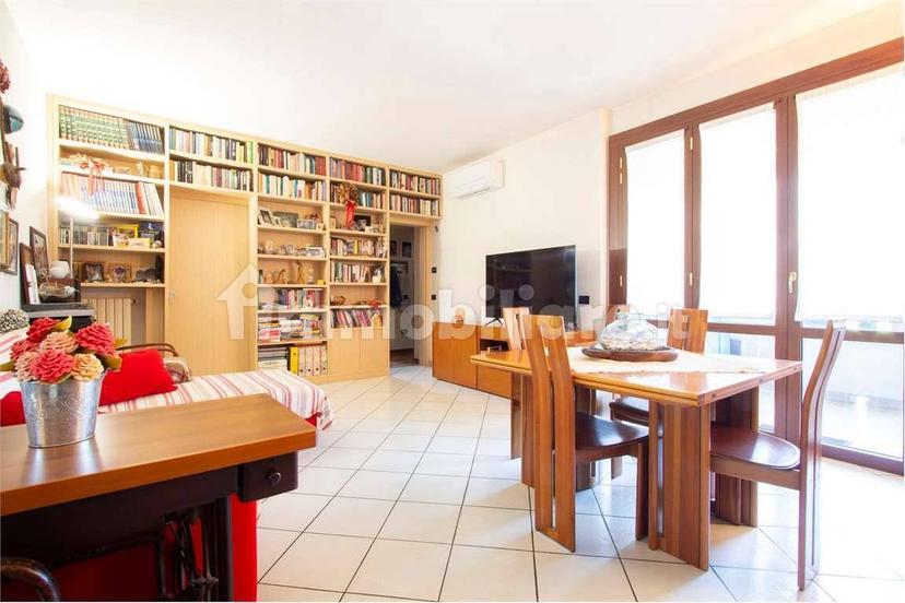 Trilocale via Giuseppe Galliano, 1, Centro, Limbiate — foto 4 di 45