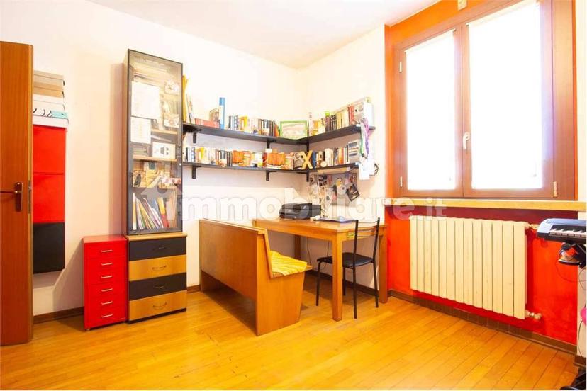 Trilocale via Giuseppe Galliano, 1, Centro, Limbiate — foto 9 di 45