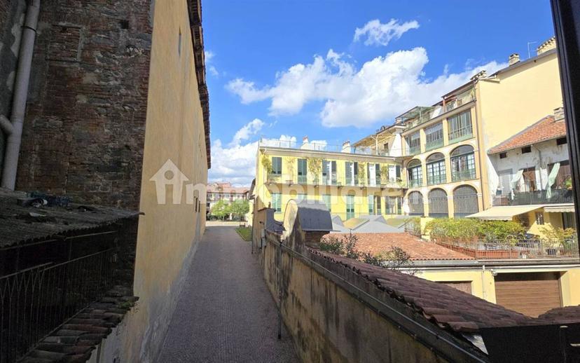 Bilocale via Belletti Bona 6, Centro Storico, Biella — foto 11 di 15