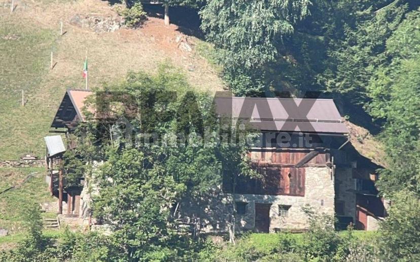 Rustico, da ristrutturare, 350 m², Comasine, Peio — foto 3 di 13