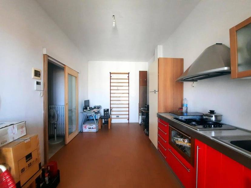 Bilocale via Vittorio Veneto 7, Cassano Magnago — foto 15 di 18