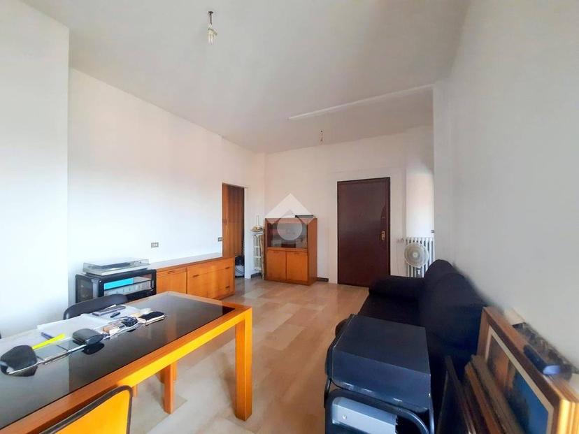 Bilocale via Vittorio Veneto 7, Cassano Magnago — foto 3 di 18