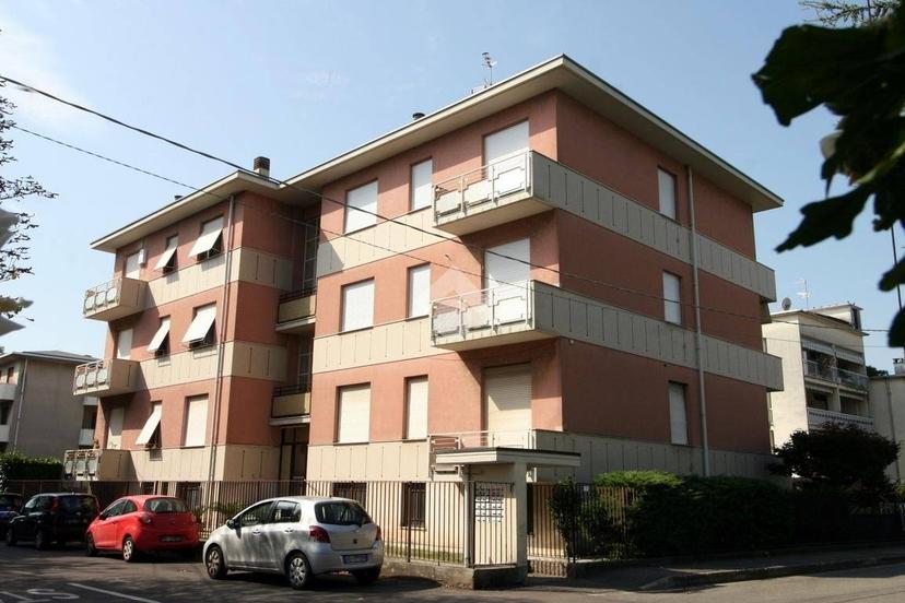 Bilocale via Vittorio Veneto 7, Cassano Magnago — foto 16 di 18
