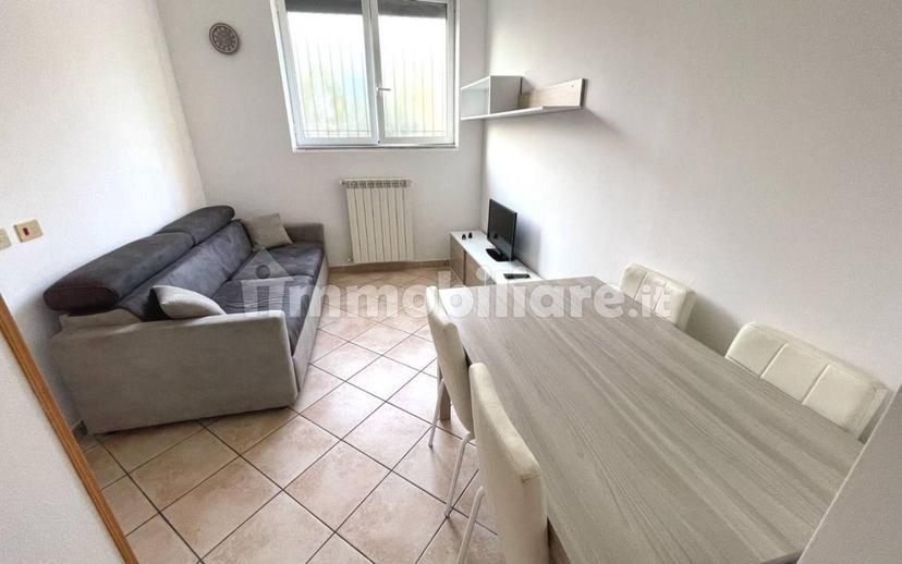 Bilocale via Edmondo De Amicis 1, Venegono Superiore — foto 2 di 12