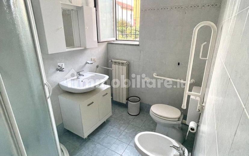 Bilocale via Edmondo De Amicis 1, Venegono Superiore — foto 3 di 12