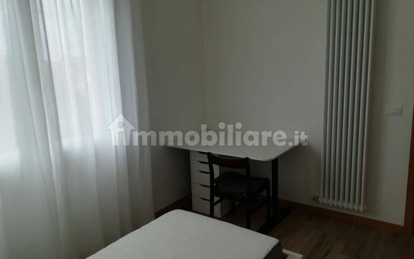 Stanza singola via Luigi Pinelli 7, Treviso