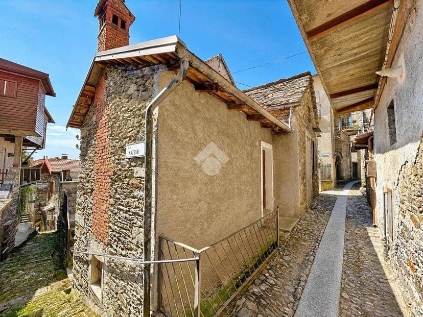 Terratetto unifamiliare via Miazzina 1, Ungiasca, Cossogno — foto 2 di 20