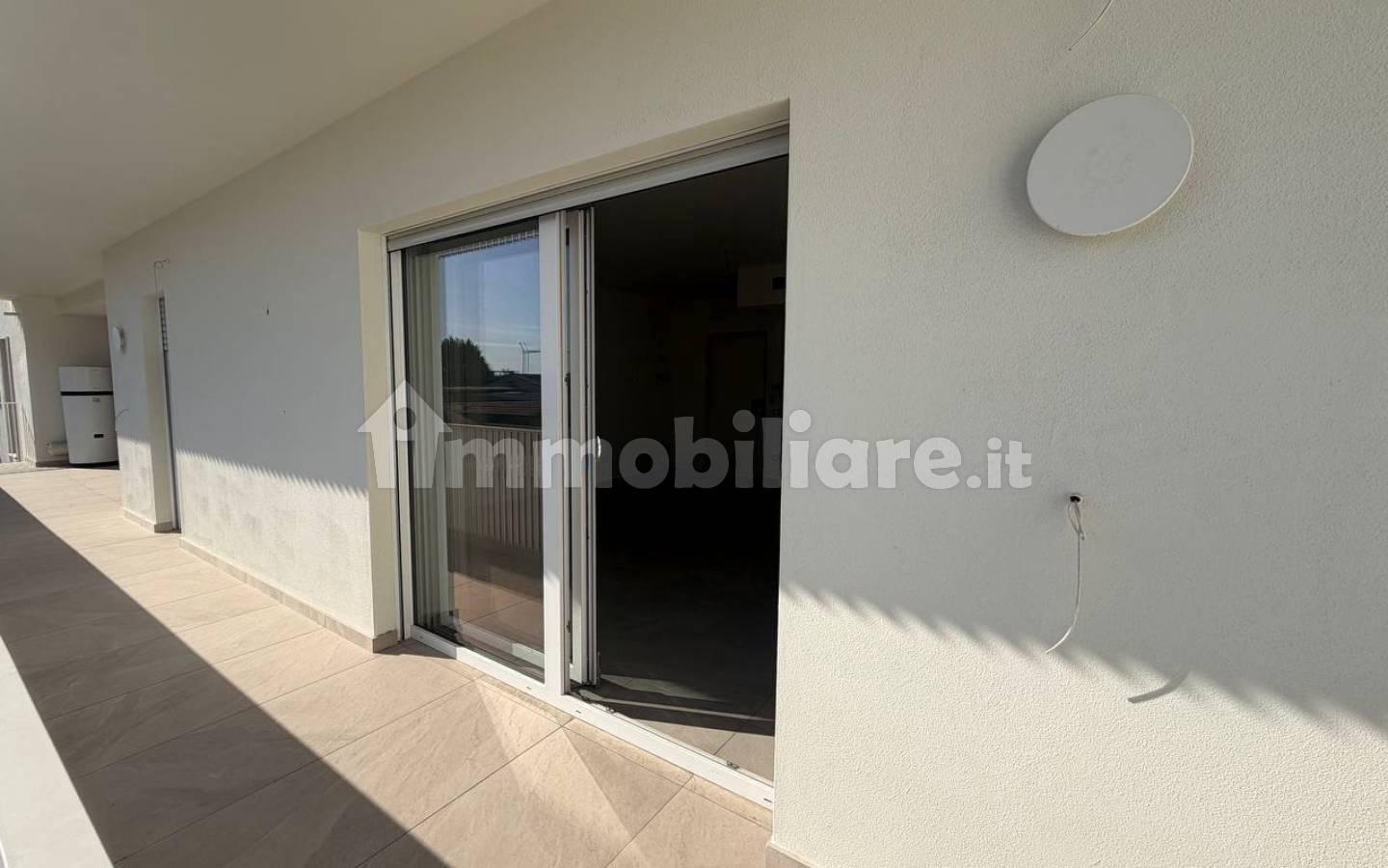 Trilocale via Roma, Teverola