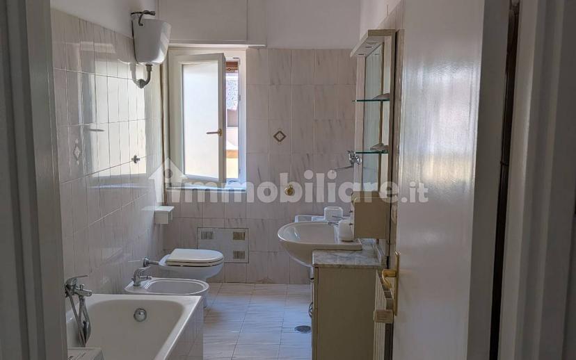 Quadrilocale via Palmiro Togliatti 31, Centro, Formia — foto 10 di 20