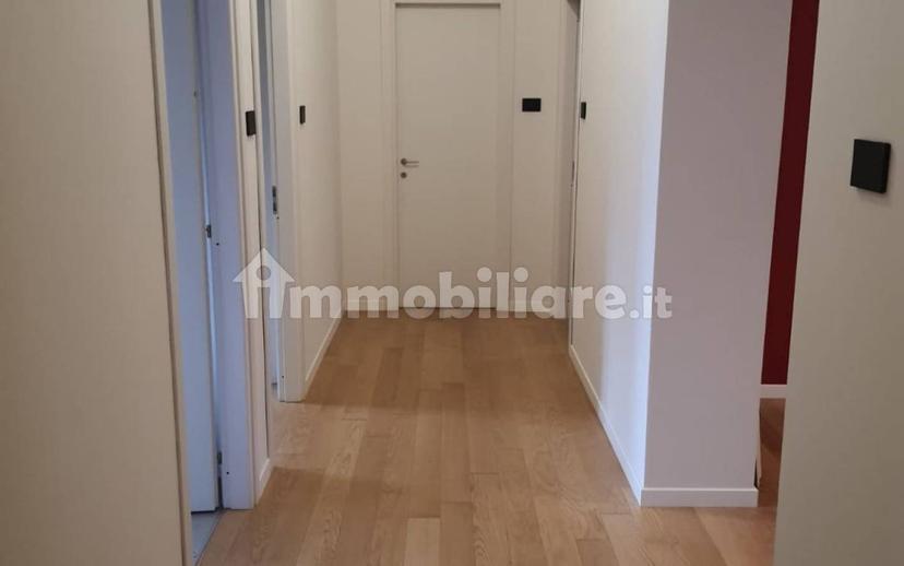 Trilocale via San Giuseppe 70, Saronno — foto 2 di 15